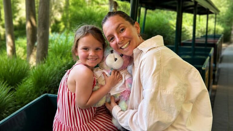 mother-daughter-miniature-train-currumbin-sanctuary.jpg